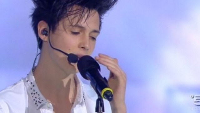 Thomas eliminato dal Serale di Amici 16