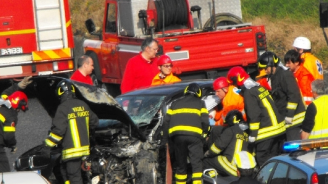 Calabria, 24enne rimane ferita gravemente in un sinistro. (foto di repertorio)