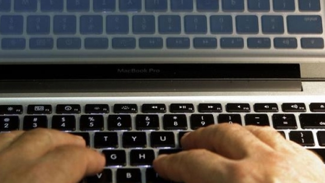 Cyberattacco mondiale a 99 paesi: anche l'Italia &egrave; nel mirino.