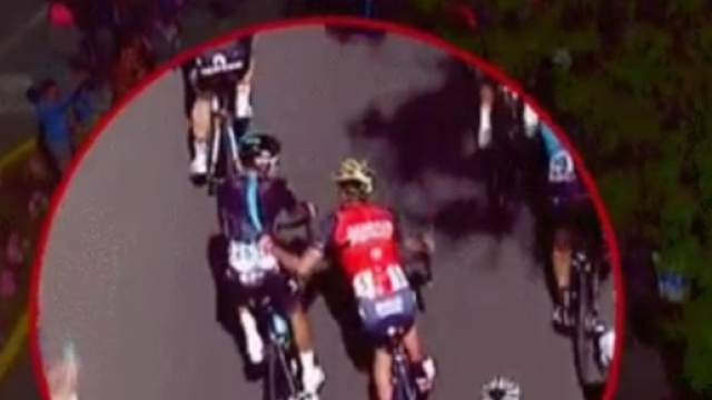 Il contatto tra Javier Moreno e Diego Rosa