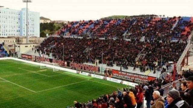 La curva Sud "Giorgio Manzulli" - Crotone