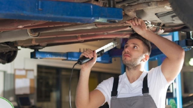 Revisione auto: costo, scadenza, novit&agrave; e sanzioni - 6sicuro.it