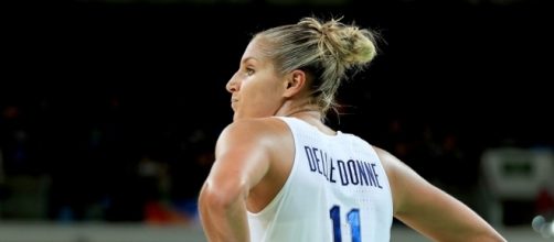 Elena Delle Donne makes her debut for the Washington Mystics on Sunday. [Image via Blasting News image library/slamonline.com]