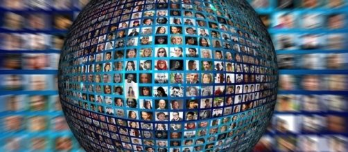 Photo via Pixabay by Geralt / Public Domain