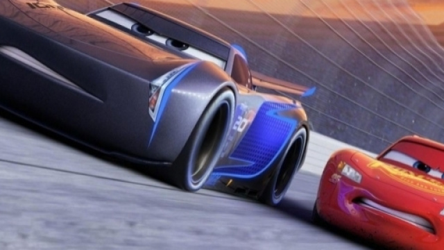 Saetta McQueen e il suo nuovo avversario Jackson Storm