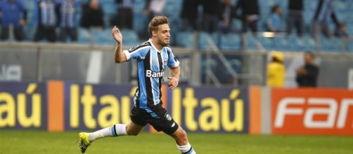 Maxi Rodriguez comemorando gol pelo Gr&ecirc;mio (Foto: Lucas Uebel/Gr&ecirc;mio)