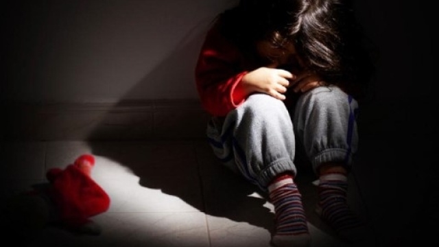 Bimba incinta stuprata dal patrigno - TVNotas