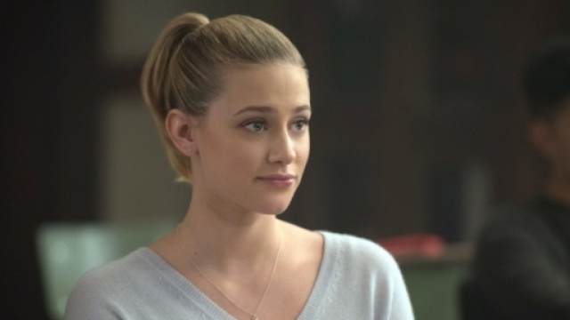 Riverdale&nbsp;: Insult&eacute;e sur Twitter, Lili Reinhart (Betty) r&eacute;pond &agrave; ses d&eacute;tracteurs