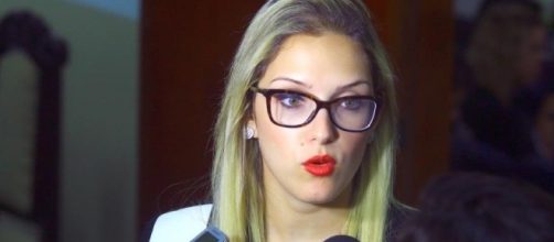 Deputada Jana&iacute;na Riva tem foto &iacute;ntima vazada no WhatsApp