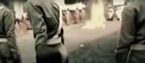 Em protesto, monge ateou fogo no pr&oacute;prio corpo