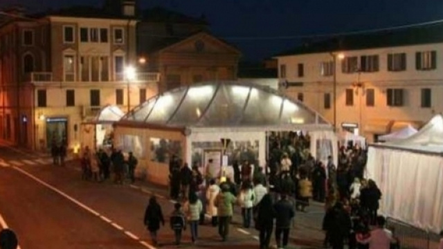 Bomporto nel pieno del fervore cittadino in Piazza Roma