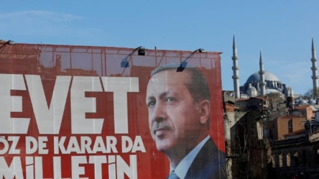 Cartelloni propangadistici di Erdogan per le strade di Istanbul