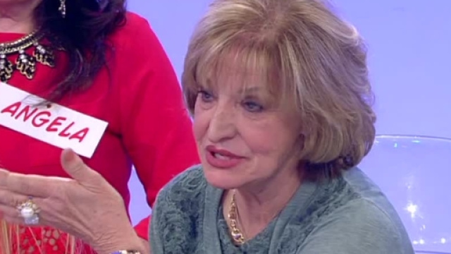 La stoccata di Graziella al Trono Over