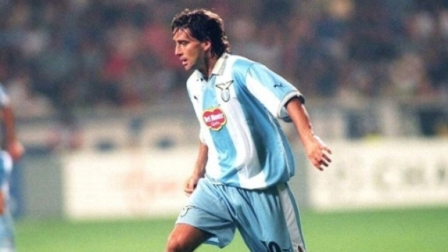 Roberto Mancini (qui con la maglia della Lazio) detiene il record di vittorie in Coppa Italia: 6 da giocatore e 4 da allenatore