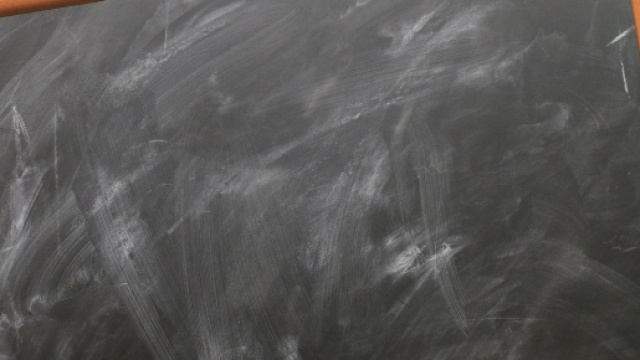 In attesa migliaia di precari della scuola