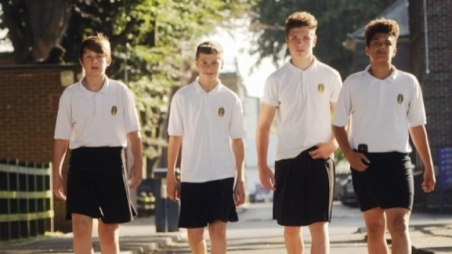 Maschi in gonna nei college inglesi.