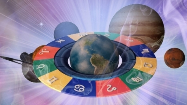 Oroscopo del giorno 22 maggio 2017 | previsioni per gli ultimi sei segni dello zodiaco, da Bilancia fino a Pesci