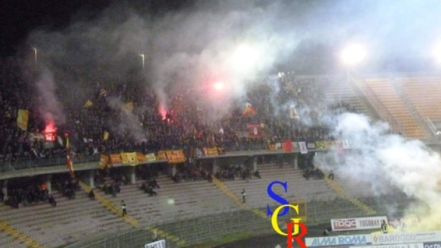 La Curva Nord, foto Salento Giallorosso.