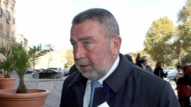 L'ex sindaco di Trapani, Mimmo Fazio, arrestato su ordine del Tribunale di Palermo