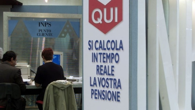 Pensioni, l'Inps spiega le due versioni di Ape