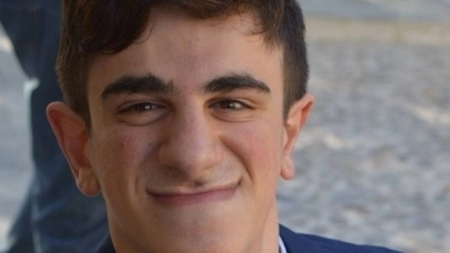 Silverio Miraglia, creatore della pagina facebook #ancheiovoglioviaggiare, subisce un incidente domestico a causa dell'assenza di un ascensore