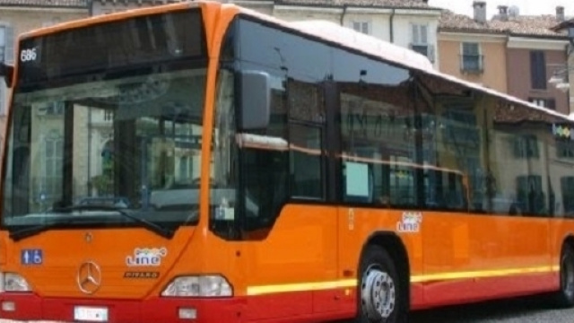 Autista ad un bambino disabile: 'Ti spezzo le gambe'