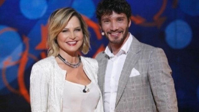 'Selfie-Le cose cambiano': ecco il cast completo della seconda edizione.