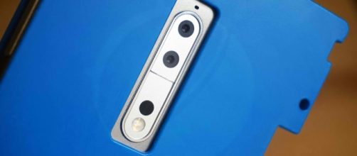 Nokia 9: prototype tested by French publication, 13MP dual camera, SD 835 & more (wccftech.com)