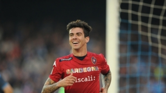 Cagliari, Farias risponde a Nestorovski: &ldquo;E menomale che dovevi ... - itasportpress.it