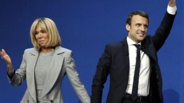 Di Maio sfida Macron: "La mia fidanzata ha 10 anni pi&ugrave; di me, ma ... - today.it