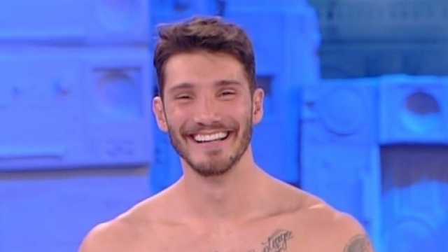 tappa a castellammare per stefano de martino, il ballerino di ... - ilcorrierino.com