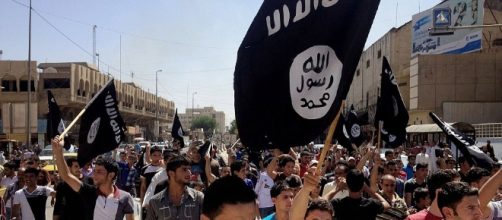 Map shows how ISIS tentacles now reach from Algeria to Afghanistan ... - dailymail.co.uk