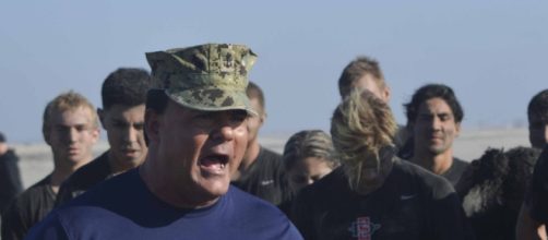 This Navy Seal Officer Has Been Living A Crazy Double Life As An ... - pairade.com