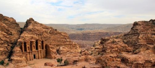 Not-so-epic hike up to the Monastery &ndash; Petra, Jordan | | You're ... - yourenotfromaroundhere.com