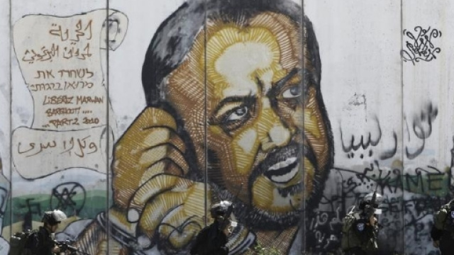 Graffito di Marwan Barghouti, leader di Fatah