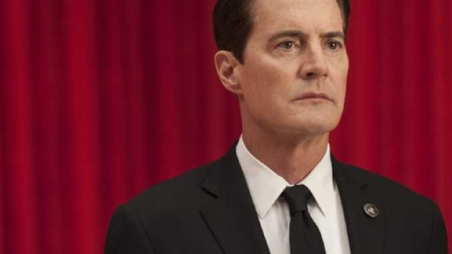Kyle MacLachlan nei panni dell'agente Dale Cooper