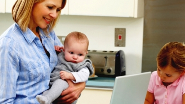Sembra sia difficile conciliare maternit&agrave; e lavoro