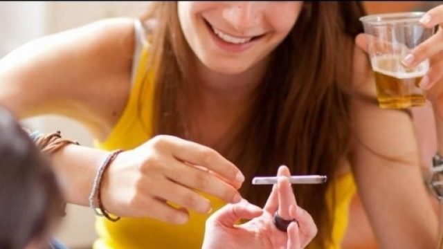 Vers une corr&eacute;lation entre consommation pr&eacute;coce et &eacute;chec scolaire ?