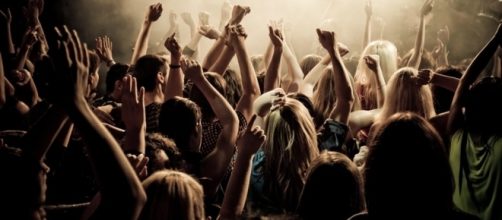 Cada um dos signos do zod&iacute;aco tem sua forma de agir na balada