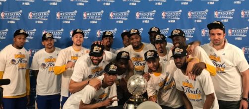 Warriors win the Western Conference Finals beating the San Antonio Spurs (via @Warriors on Twitter)