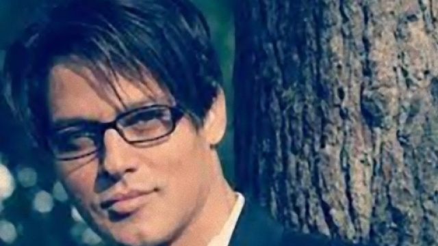 In coda dieci ore per Gabriel Garko