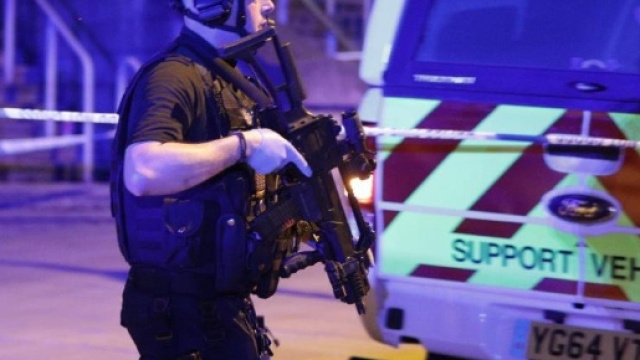 Manchester, attentato al Concerto di Ariana Grande: il racconto ... - latribuna.eu