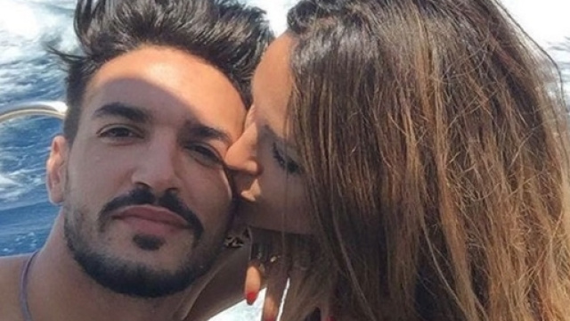 Il primo selfie da fidanzati per Pietro Tartaglione e Rosa Perrotta