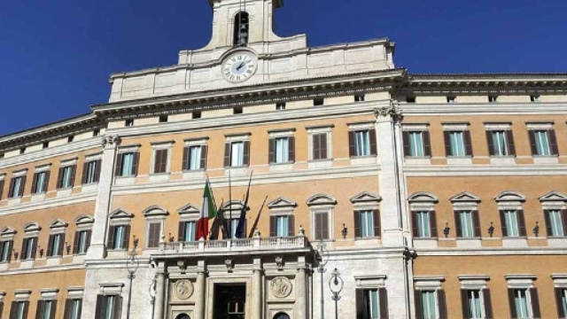 Riforma Pensioni: ddl costituzionale bipartisan salva-giovani, ecco le novit&agrave; dopo i decreti per Ape e Quota 41 precoci