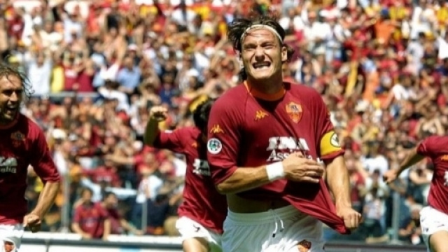 Totti, addio alla Roma: le immagini pi&ugrave; belle della carriera ... - panorama.it