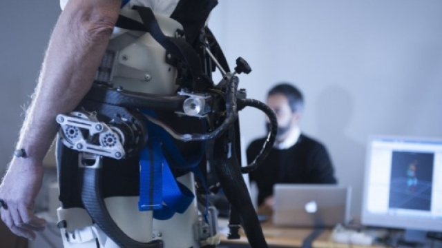 Un esoscheletro per non cadere, un particolare robot - repubblica.it