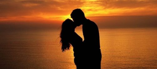 Song Lines To Perfectly Express Your Love For Someone - theodysseyonline.com