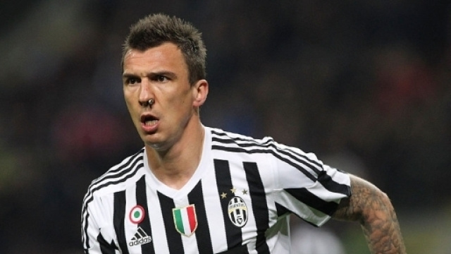 Juventus, ufficializzato il rinnovo di Mario Mandzukic fino al 2020