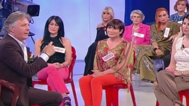 Giorgio Manetti infuriato contro le dame del trono over