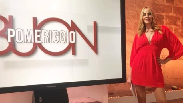 Stefania Orlando alla conduzione di "Buon Pomeriggio" su TeleNorba